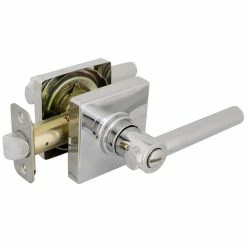 Defiant Highland Bright Chrome Bed and Bath Door Handle with Square Rose 14 Defiant Highland Bright Chrome Bed and Bath Door Handle with Square Rose -Barton Kramer Shop defiant privacy door handles 32ld8201a 44 1000