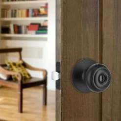 Defiant Hartford Matte Black Bed/Bath Door Knob -Barton Kramer Shop defiant privacy door knobs 32tgx910b 66 1000